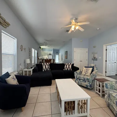 Villa Coastal Cutie